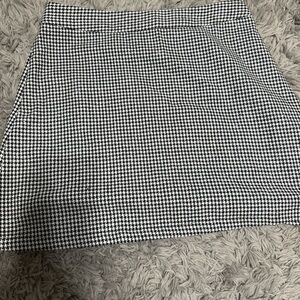 Classic Houndstooth Skirt